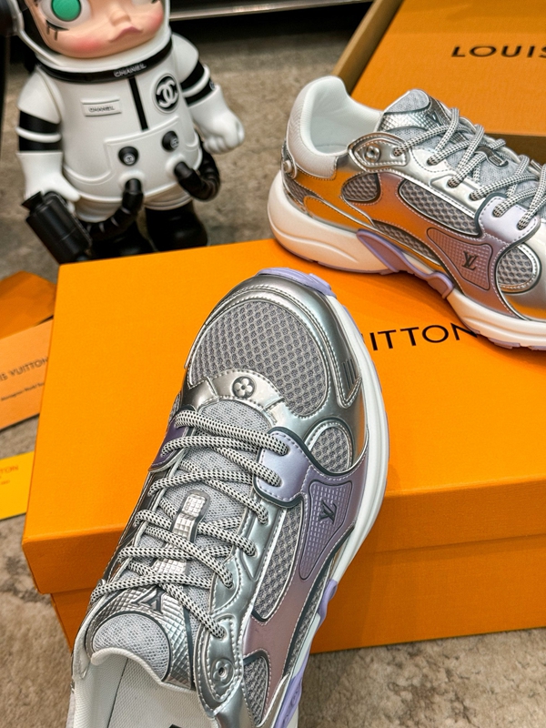 ルイヴィトン靴着用イメージ